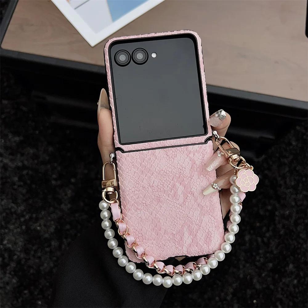 Snake Pattern PU Leather Phone Case with Flower Charm for Samsung Galaxy Z Flip 7 6 5 4 - Hinge Protection for Flip7 Flip6 Flip5 Galaxy Z Flip7 рожевий
Snake Pattern PU Leather Phone Case with Flower Charm for Samsung Galaxy Z Flip 7 6 5 4 - Hinge Protection for Flip7 Flip6 Flip5 Galaxy Z Flip7 рожевий