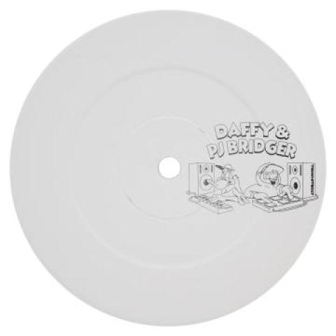 12inch Record DAFFY & PJ BRIDGER - Way Back When EP TINWHITE017 Timeisnow 2022 UK Reggae, Ska & Dub
12inch Record DAFFY & PJ BRIDGER - Way Back When EP TINWHITE017 Timeisnow 2022 UK Reggae, Ska & Dub