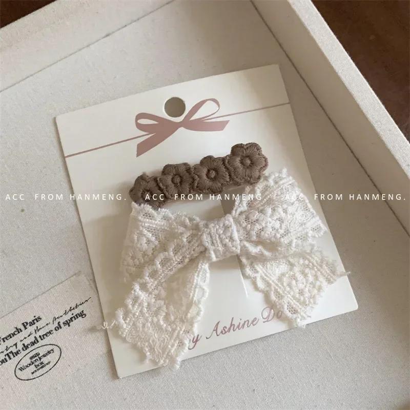 New 2pc Retro Lace Girl Hair Clip For Kids Beige Color Fashion Bow Floral Butterfly Hair Pin Cute Children s Headwear Accessorie
New 2pc Retro Lace Girl Hair Clip For Kids Beige Color Fashion Bow Floral Butterfly Hair Pin Cute Children s Headwear Accessorie