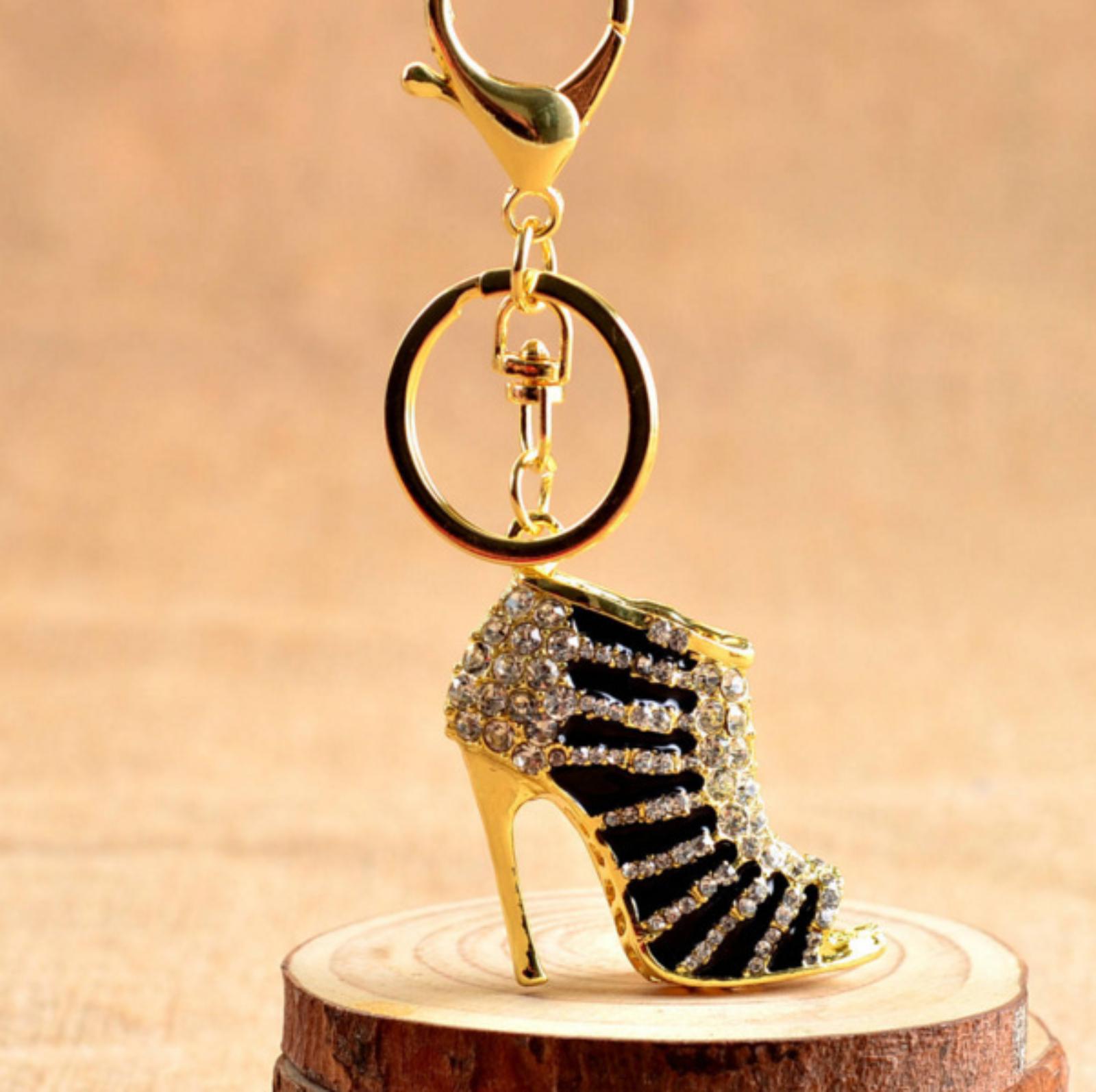 Подвеска на сумку Милый чехол для наушников Кожаный брелок для ключей автомобиля One Size чёрный
Подвеска на сумку Милый чехол для наушников Кожаный брелок для ключей автомобиля One Size чёрный