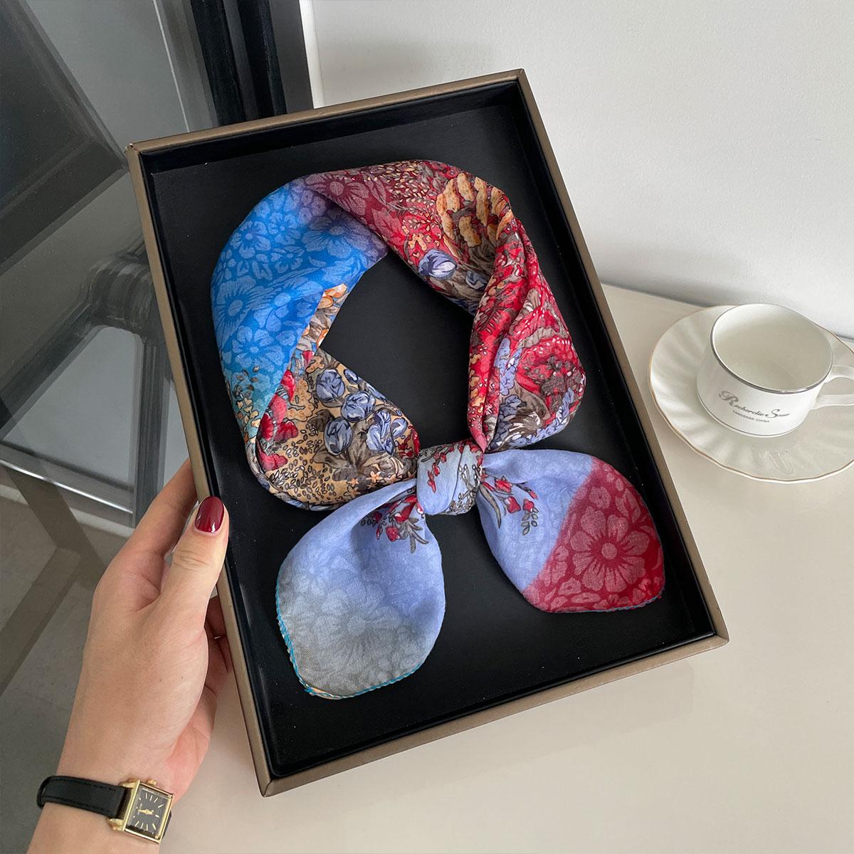 Женский шарф носовой платок этнический ретро красочный цветочный узор головные платки бандана мусульманская повязка тюрбан для волос фуляр
Женский шарф носовой платок этнический ретро красочный цветочный узор головные платки бандана мусульманская повязка тюрбан для волос фуляр