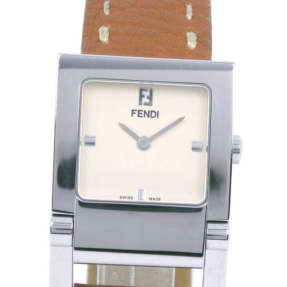 FENDI Olologi Watches 004-5200G-452 Brown/Silver beigeDial Stainless Steel/leather Quartz Women Used
FENDI Olologi Watches 004-5200G-452 Brown/Silver beigeDial Stainless Steel/leather Quartz Women Used
