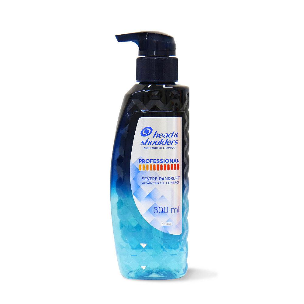 Head & Shoulders Professional Anti-Dandruff Advanced Oil Control Shampoo 300ml
Head & Shoulders Professional Anti-Dandruff Advanced Oil Control Shampoo 300ml