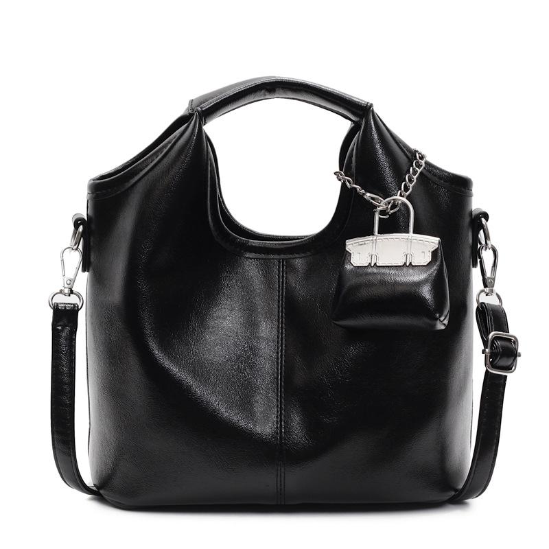 Женская сумка, новая повседневная, большой вместимости, универсальная, на плечо, через плечо, женская сумка чёрный
Женская сумка, новая повседневная, большой вместимости, универсальная, на плечо, через плечо, женская сумка чёрный