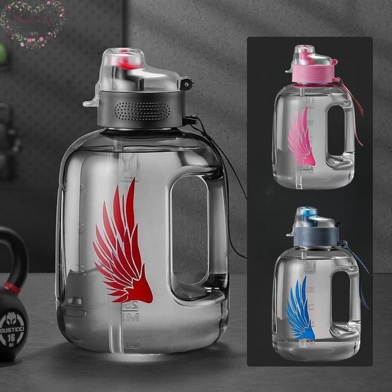 1.7L/2.7L/4L/5L Portable Large Capacity Straw Big Belly Bottle Heat-resistant Outdoor Sports and Fitness Water Cup Ton Bucket 1.7L сірий колір
1.7L/2.7L/4L/5L Portable Large Capacity Straw Big Belly Bottle Heat-resistant Outdoor Sports and Fitness Water Cup Ton Bucket 1.7L сірий колір