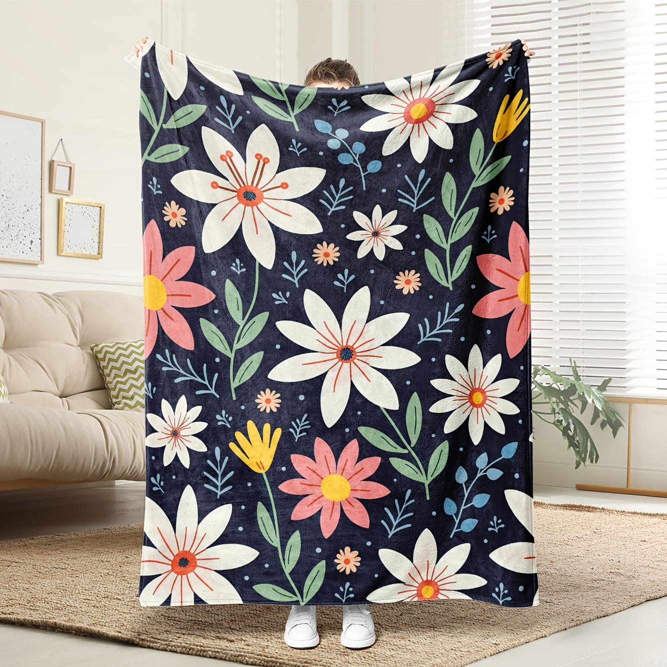1pc Colorful floral print blanket polyester fabric machine washable suitable for bedroom and living room décor 75x100cm
1pc Colorful floral print blanket polyester fabric machine washable suitable for bedroom and living room décor 75x100cm
