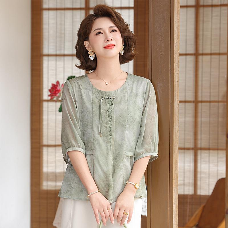 2026 Stylish Five-Sleeve Summer T-Shirt for Women: Chic Meat-Covering Design for Middle-Aged & Elderly 4XL (130-145 jin) зелёный
2026 Stylish Five-Sleeve Summer T-Shirt for Women: Chic Meat-Covering Design for Middle-Aged & Elderly 4XL (130-145 jin) зелёный