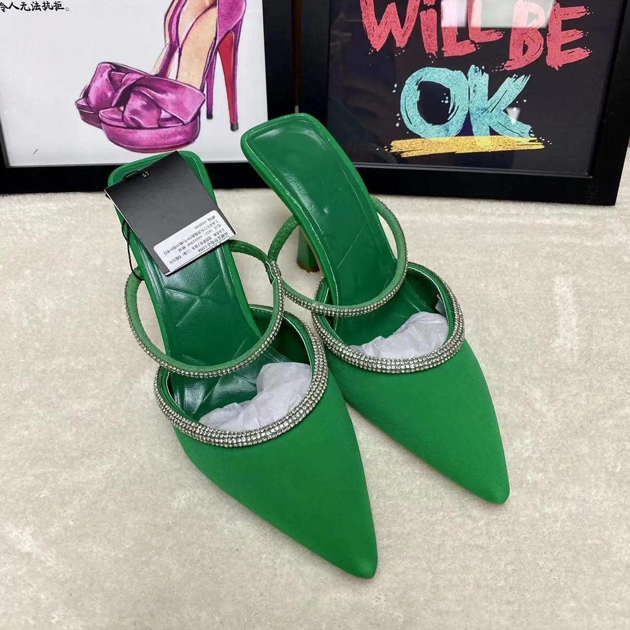 модные летние новые женские тапочки мюли высокие каблуки женские туфли сексуальные заостренные большие размеры женские вечерние платья бока с блестящими кристаллами 38 зелёный
модные летние новые женские тапочки мюли высокие каблуки женские туфли сексуальные заостренные большие размеры женские вечерние платья бока с блестящими кристаллами 38 зелёный