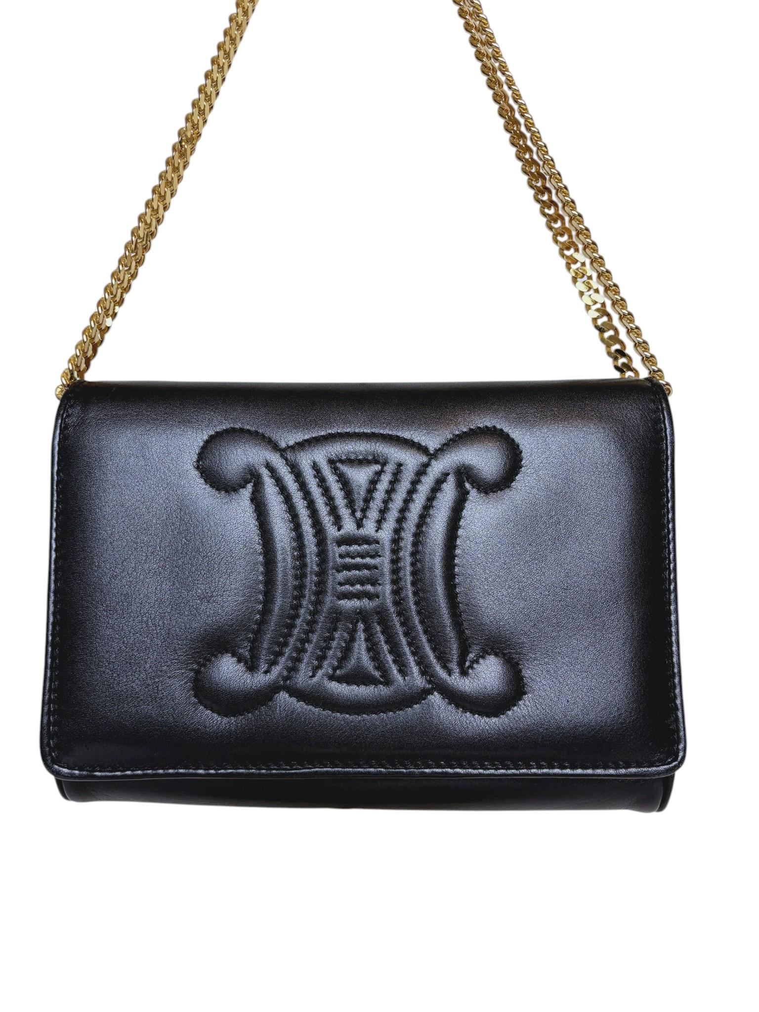 Used CELINE Triomphe Leather Shoulder Bag Black 2-Way Ladies
Used CELINE Triomphe Leather Shoulder Bag Black 2-Way Ladies