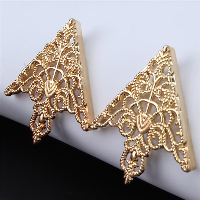 Fashion Shirt Collar Brooch Pin Corner Buckles Vintage Crown Hollow Pattern For Men Women Corner Clothing Accessories золотой
Fashion Shirt Collar Brooch Pin Corner Buckles Vintage Crown Hollow Pattern For Men Women Corner Clothing Accessories золотой