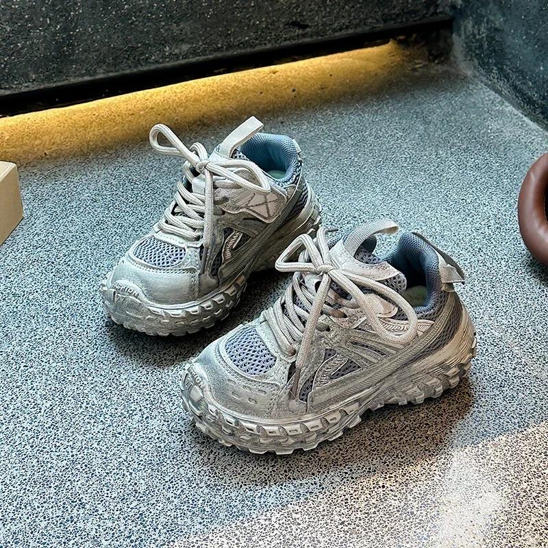 Children Running Shoes Non-slip Boys Girls Sneakers Mesh Breathable Spring Autumn New Kids Sports Shoes Thick Soft Bottom 27 сірий
Children Running Shoes Non-slip Boys Girls Sneakers Mesh Breathable Spring Autumn New Kids Sports Shoes Thick Soft Bottom 27 сірий