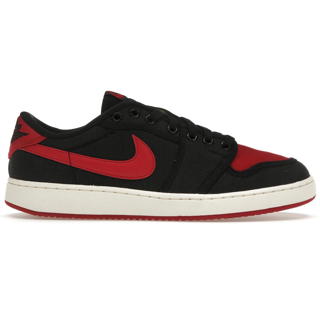 Sneaker Jordan 1 Retro AJKO Low Bred(DX4981-006) 45
Sneaker Jordan 1 Retro AJKO Low Bred(DX4981-006) 45