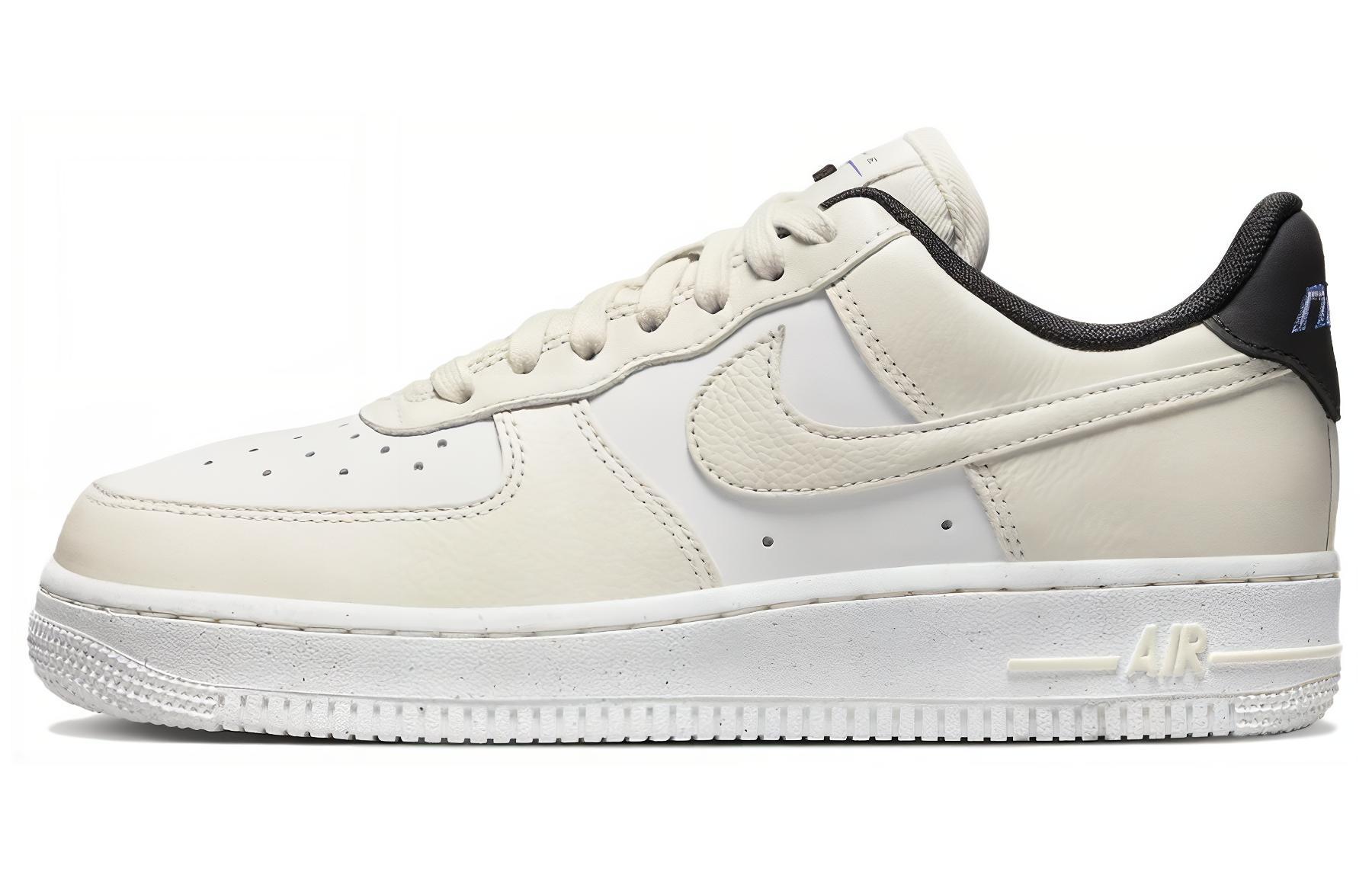 Nike Air Force 1 07 LX Coconut Milk Women s DZ2708-101 39
Nike Air Force 1 07 LX Coconut Milk Women s DZ2708-101 39
