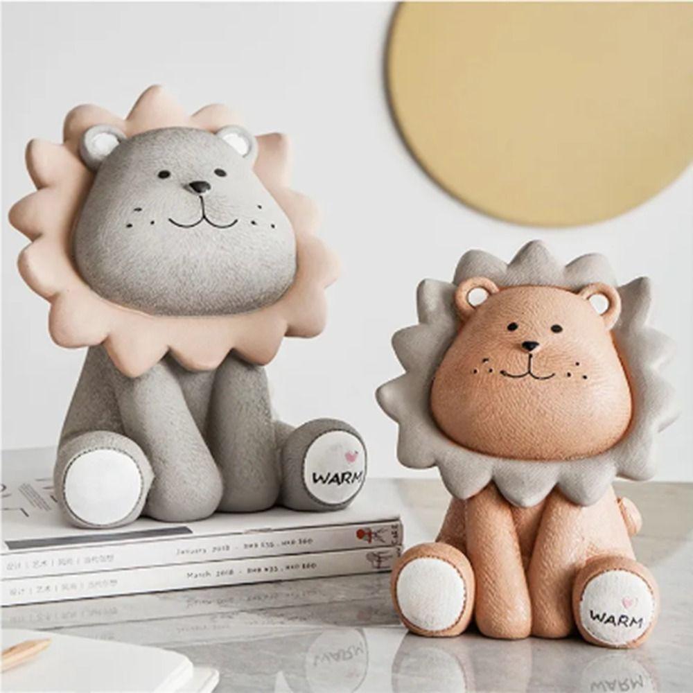 Lion Shape Coins Storage Box Large Capacity Coins Money Case Creative Lion Piggy Bank Living Room S серый
Lion Shape Coins Storage Box Large Capacity Coins Money Case Creative Lion Piggy Bank Living Room S серый