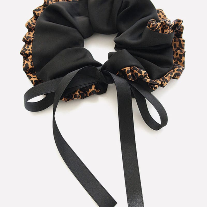 J.Lauren Атласная леопардовая лента Скранч H01339 single type
J.Lauren Атласная леопардовая лента Скранч H01339 single type