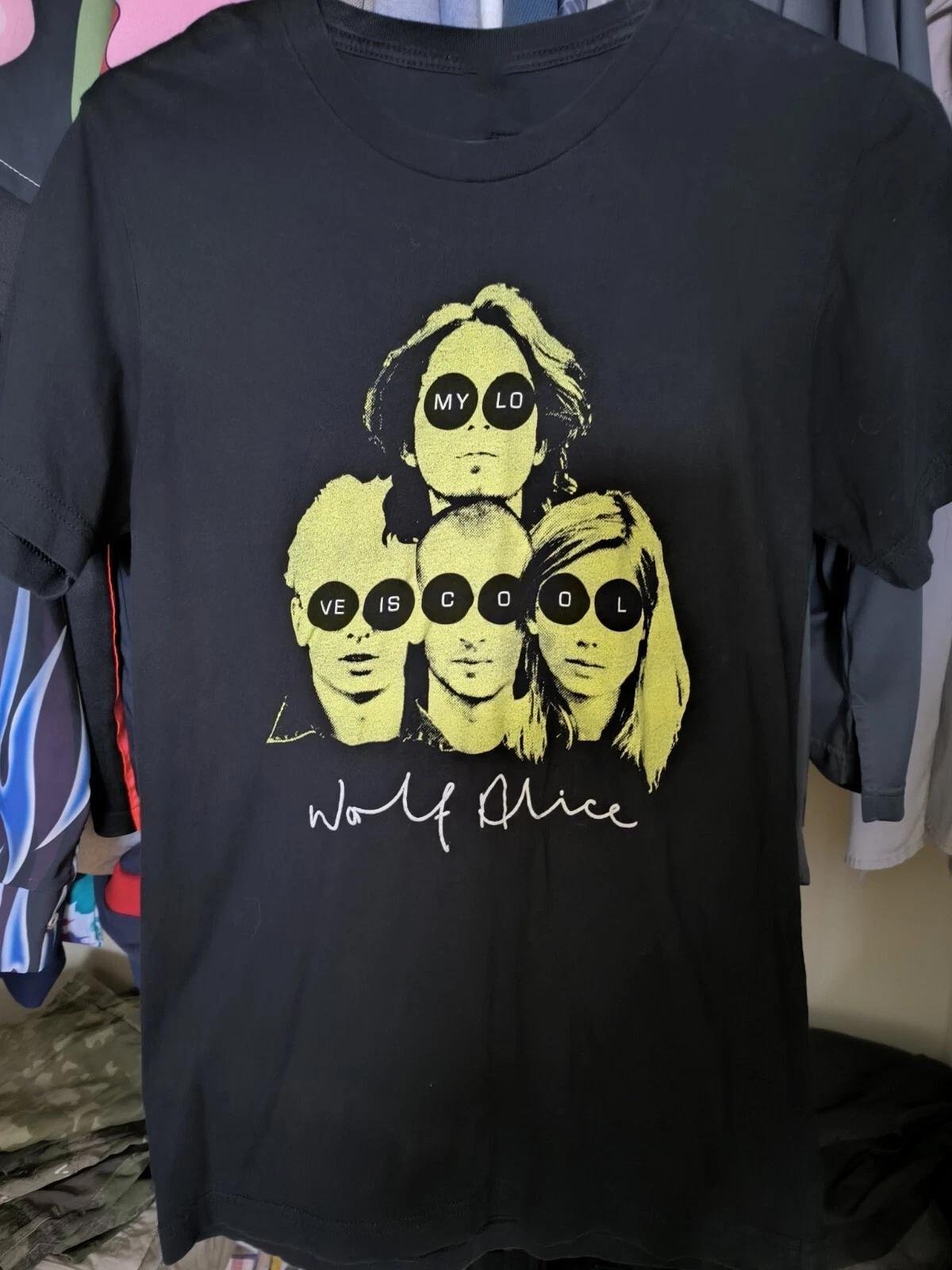 Vintage Wolf Alice my love is cool Tour 100% Cotton T-shirt Mens Tees Top T-Shirt Tee Top Unisex 2F849 2XL
Vintage Wolf Alice my love is cool Tour 100% Cotton T-shirt Mens Tees Top T-Shirt Tee Top Unisex 2F849 2XL