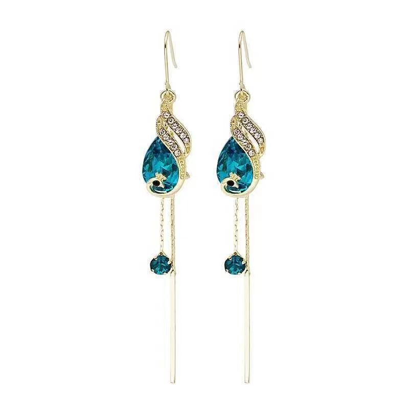 New temperament retro peacock long fringed earrings blue crystal versatile earrings super long personalized earrings синій
New temperament retro peacock long fringed earrings blue crystal versatile earrings super long personalized earrings синій