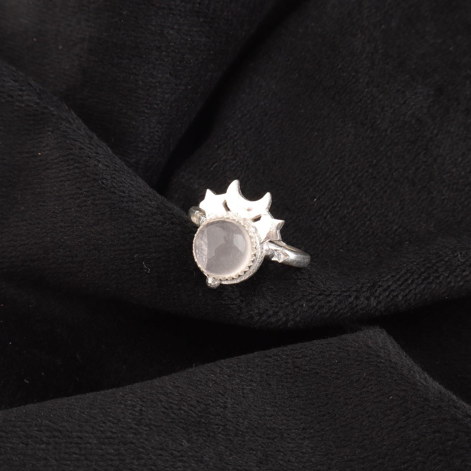 Натуральный камень Розовый Кварц Ювелирные изделия из стерлингового серебра 925 ручной работы Кольцо для женщин RR-67-23 4.75
Натуральный камень Розовый Кварц Ювелирные изделия из стерлингового серебра 925 ручной работы Кольцо для женщин RR-67-23 4.75