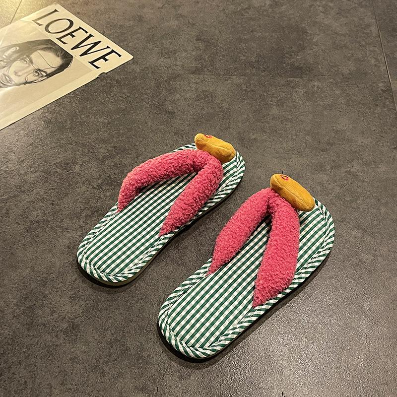 Модные мультяшные пляжные крутые шлепанцы женские весенне-летние мягкие пушистые тапочки нишевого дизайна для морского побережья 40-41 зелёный