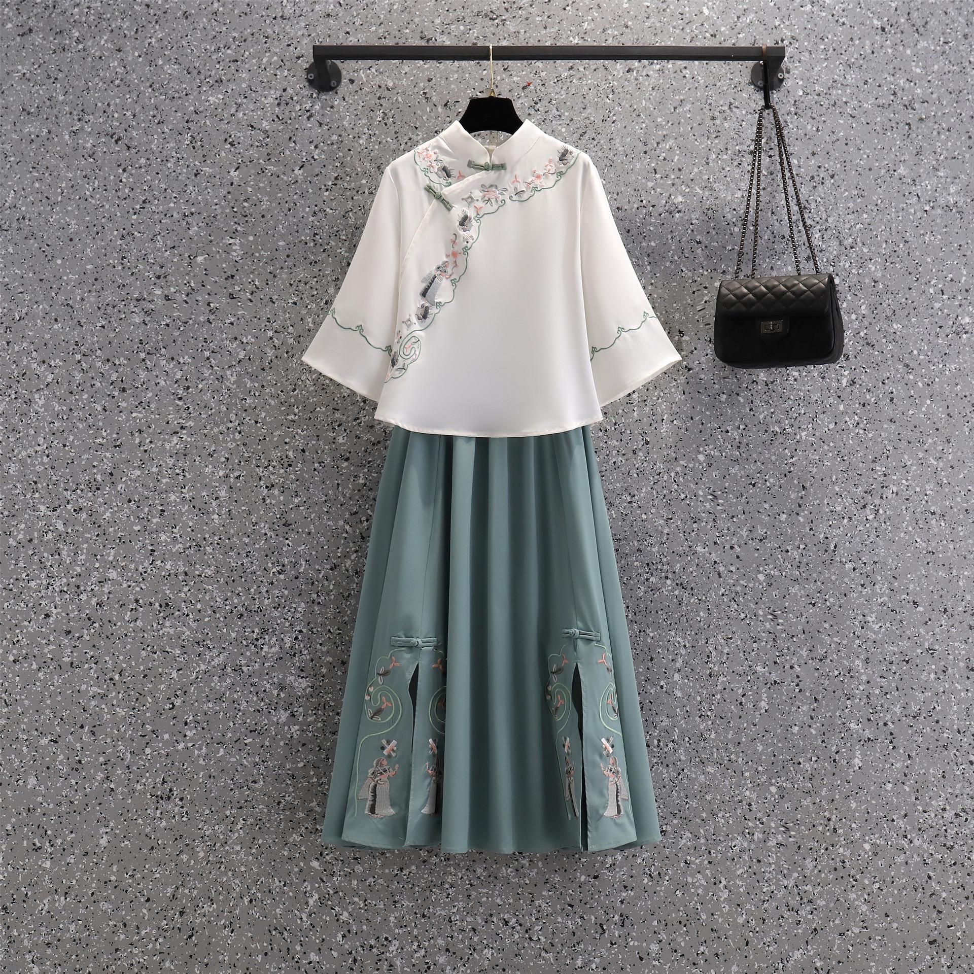 Женский летний костюм Hanfu Tang: Вышитый комплект из двух частей ципао, доступны большие размеры 4XL
Женский летний костюм Hanfu Tang: Вышитый комплект из двух частей ципао, доступны большие размеры 4XL