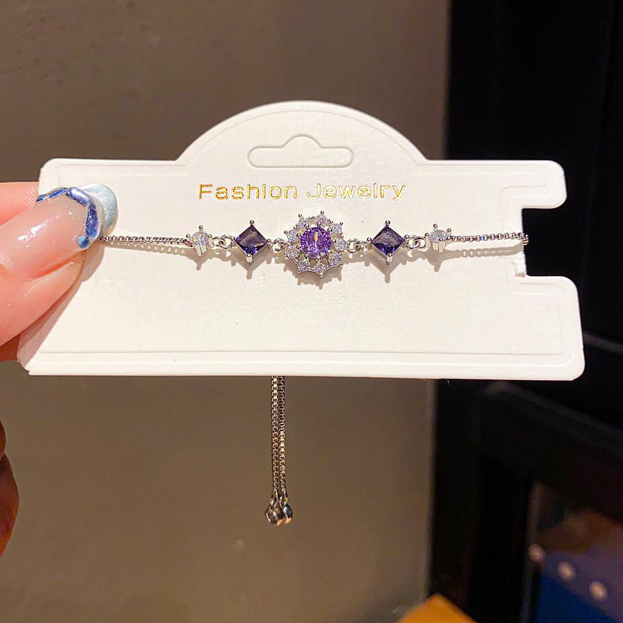 Floral Zircon Hollow Flower Bracelet With Puller For Womens Fashion Accessory срібний
Floral Zircon Hollow Flower Bracelet With Puller For Womens Fashion Accessory срібний