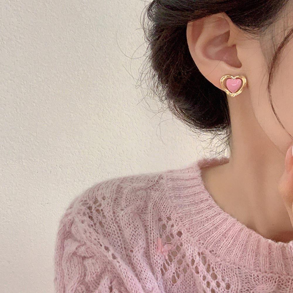 Hollow Out Sweet Heart Shaped Earring Women Fashion Jewelry Dripping Oil Korean Style Earrings
Hollow Out Sweet Heart Shaped Earring Women Fashion Jewelry Dripping Oil Korean Style Earrings
