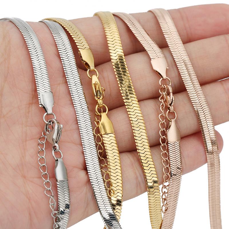 18K Gold Nordic-Style Titanium Snake Bone Chain Necklace for Women Length 45+5cm - Chain diameter 5mm
18K Gold Nordic-Style Titanium Snake Bone Chain Necklace for Women Length 45+5cm - Chain diameter 5mm
