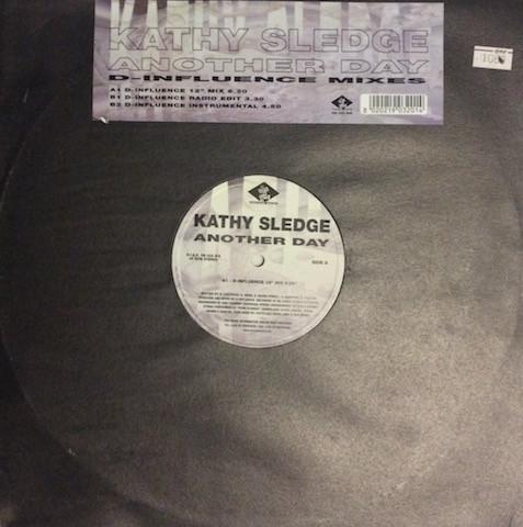 12inch Record KATHY SLEDGE - Another Day (D-Influence Mixes) DB020BIS Dream Beat 1995 Italy Dance & Electronica Used
12inch Record KATHY SLEDGE - Another Day (D-Influence Mixes) DB020BIS Dream Beat 1995 Italy Dance & Electronica Used
