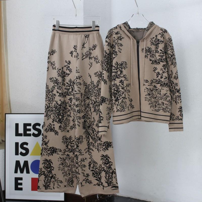 Plant Flower Hooded Coat Wide-leg Pants Two-piece Knitted Top Neutral Wind Suit Women one size хакі
Plant Flower Hooded Coat Wide-leg Pants Two-piece Knitted Top Neutral Wind Suit Women one size хакі