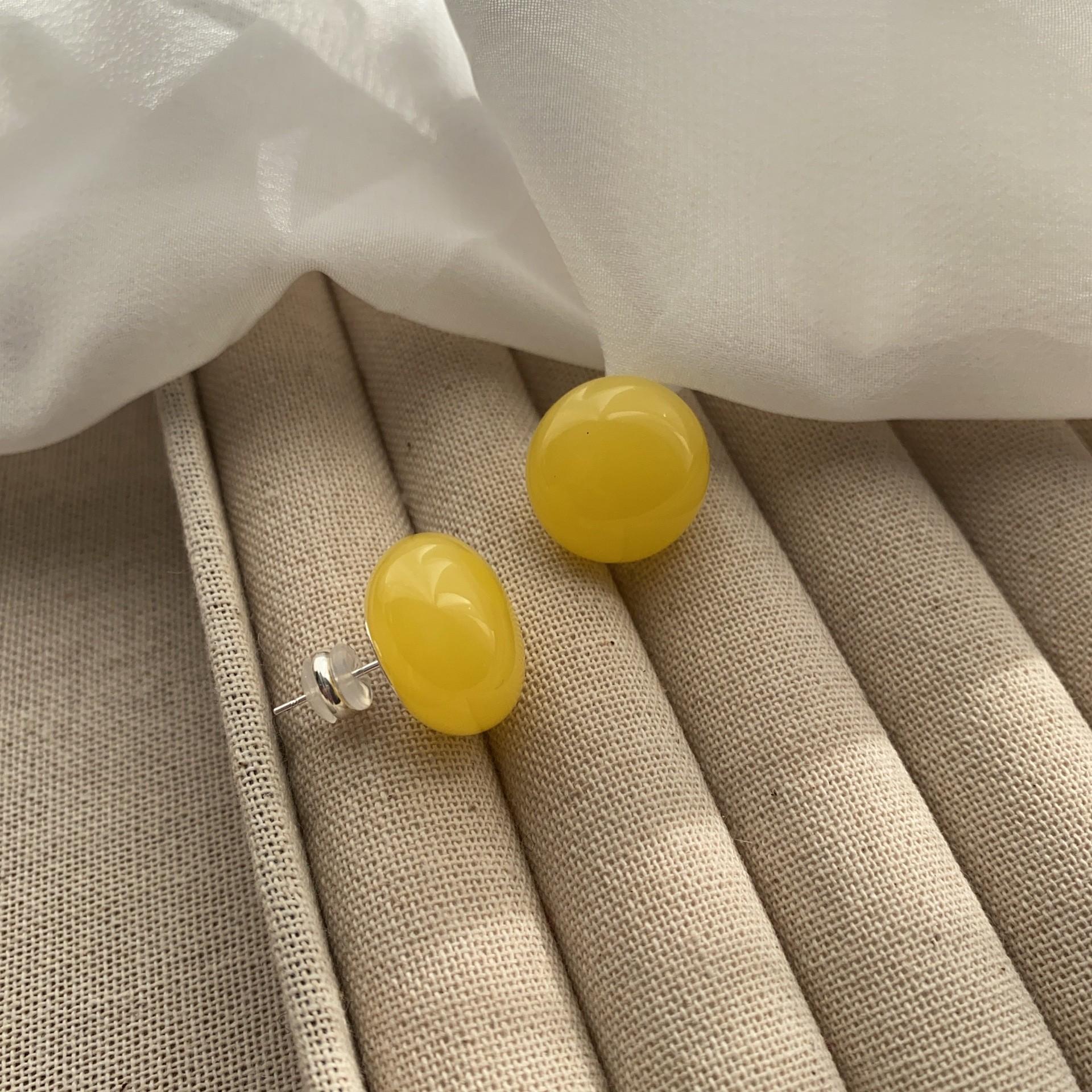 Spring-Summer Dopamine Ball Stud Earrings: Sweet, Cute & Simple Design жовтий
Spring-Summer Dopamine Ball Stud Earrings: Sweet, Cute & Simple Design жовтий