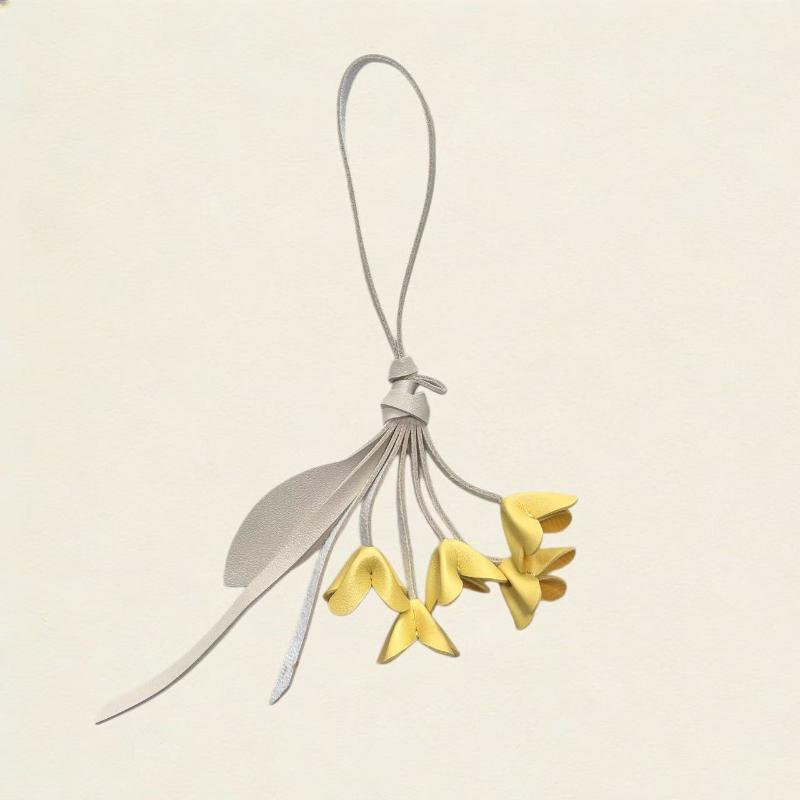 Lovely Hanger Flower Pu Leather Pendant Car Keyring Cartoon Leather Keychain Handmade Creative Bag Pendant Car Accessory A8
Lovely Hanger Flower Pu Leather Pendant Car Keyring Cartoon Leather Keychain Handmade Creative Bag Pendant Car Accessory A8