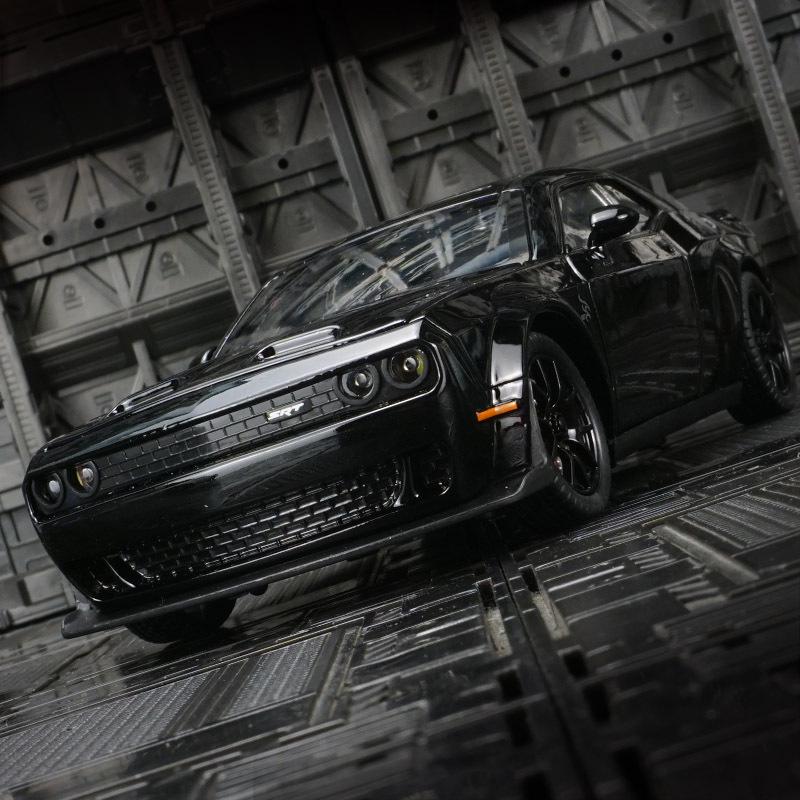 Zhi CZ24872 Модель американского маслкара Hellcat из сплава со звуком и светом, с инерционным механизмом красный
Zhi CZ24872 Модель американского маслкара Hellcat из сплава со звуком и светом, с инерционным механизмом красный