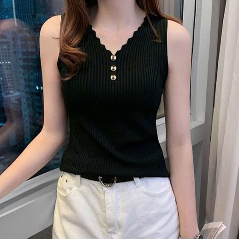 Женский летний трикотажный топ-жилет без рукавов с V-образным вырезом, однотонный, приталенного кроя one size чёрный
Женский летний трикотажный топ-жилет без рукавов с V-образным вырезом, однотонный, приталенного кроя one size чёрный