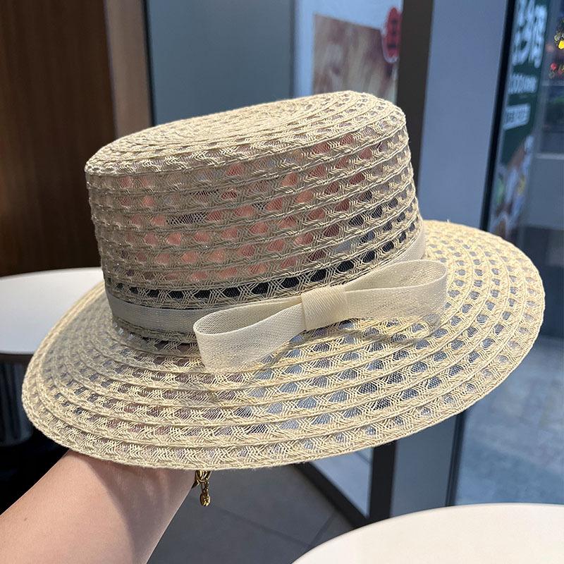 French Wide-Brimmed Straw Hat for Women Spring Summer Beach Sun Protection Cap with Elegant Bow Tie Sand Photo Shade Adult 56-58cm
French Wide-Brimmed Straw Hat for Women Spring Summer Beach Sun Protection Cap with Elegant Bow Tie Sand Photo Shade Adult 56-58cm