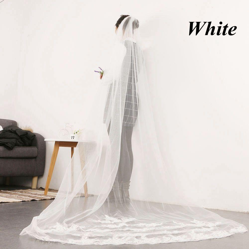 Модная одноярусная свадебная фата белого/цвета слоновой кости с гребнем, тюлевая кромка, аппликация кружевом слоновая кость
Модная одноярусная свадебная фата белого/цвета слоновой кости с гребнем, тюлевая кромка, аппликация кружевом слоновая кость