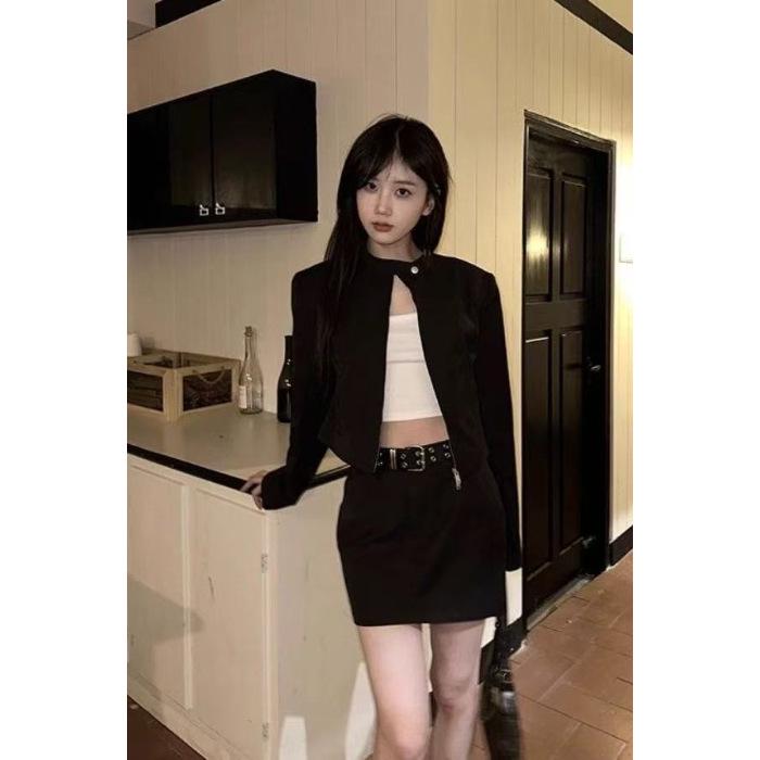 Women s Black College Style Retro Spicy Girl Jacket – Slim Fit, Stand Collar for Spring/Autumn L
Women s Black College Style Retro Spicy Girl Jacket – Slim Fit, Stand Collar for Spring/Autumn L