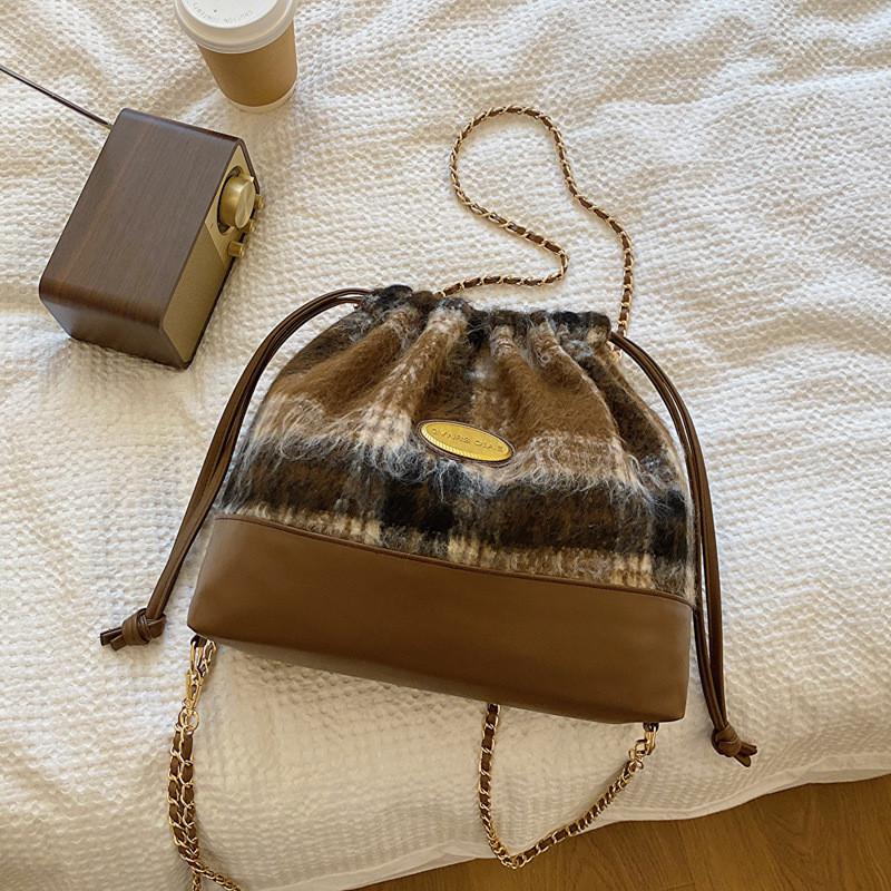 Chic And Trendy Bucket Bag For Women Featuring Stylish Chain Strap And Spacious Design коричневый
Chic And Trendy Bucket Bag For Women Featuring Stylish Chain Strap And Spacious Design коричневый