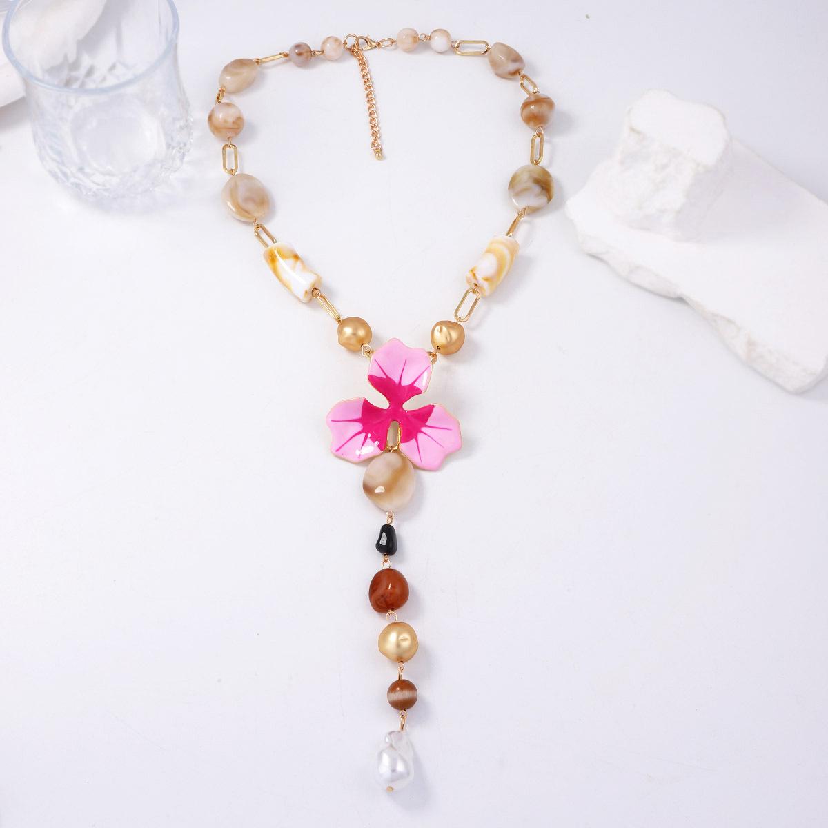 Модное ожерелье для женских украшений
Модное ожерелье для женских украшений