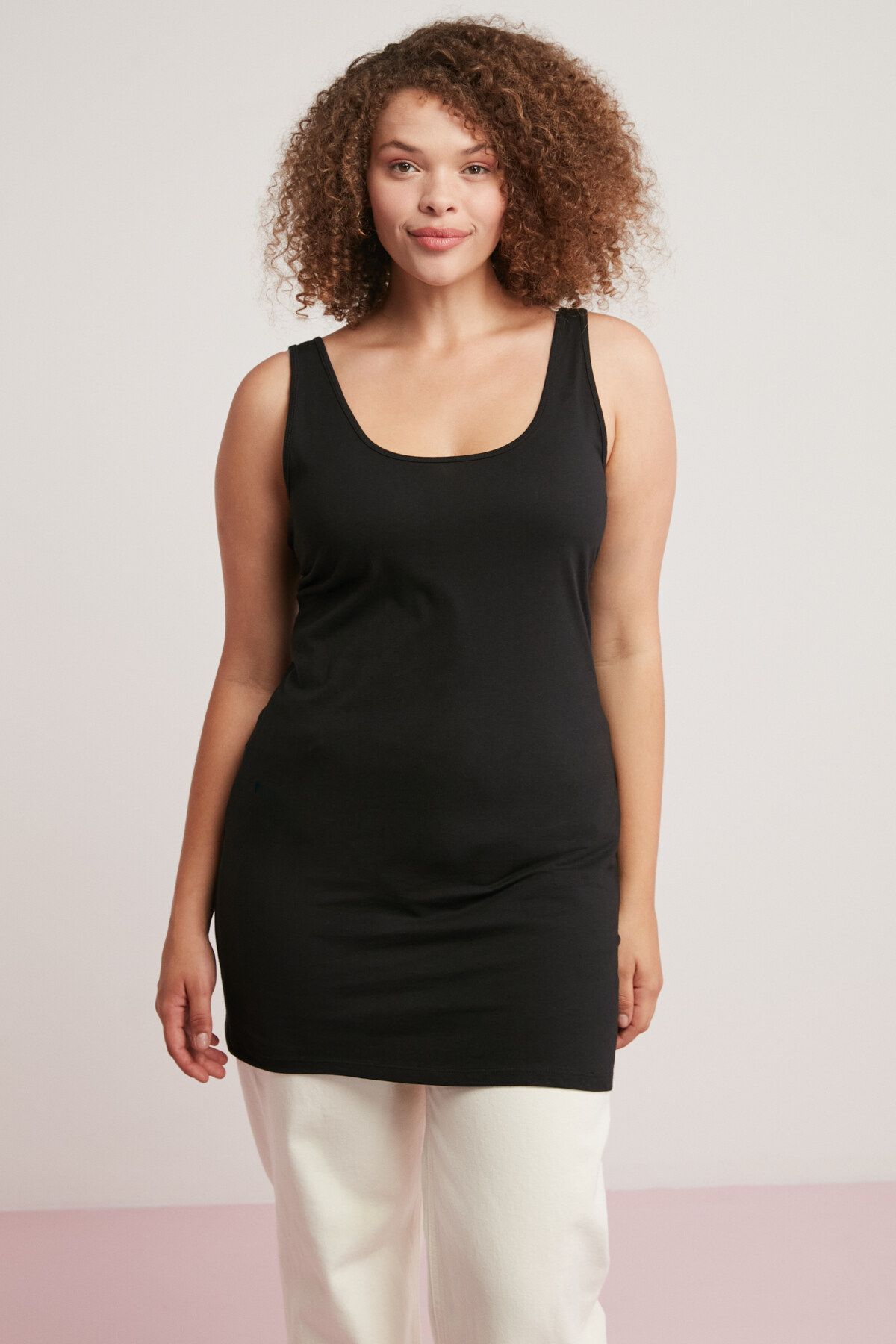 Women s Style Big Size Body Veronica Black Plus Size Bodysuit With Thick Straps That Fits The Body Completely 3XL
Women s Style Big Size Body Veronica Black Plus Size Bodysuit With Thick Straps That Fits The Body Completely 3XL