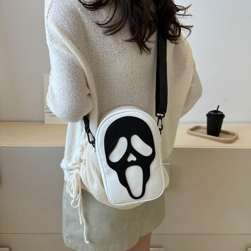 Crossbody bag men and women niche design personality trend funny ghost skull shoulder bag soft phone small satchel чорний
Crossbody bag men and women niche design personality trend funny ghost skull shoulder bag soft phone small satchel чорний