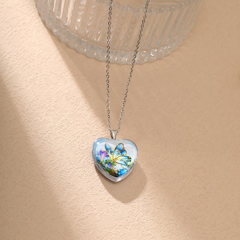 Новое Сердце Бабочка Нежное Стекло Реверсивный Кулон Ожерелье Цветок Простой Нишевый Женский синий
Новое Сердце Бабочка Нежное Стекло Реверсивный Кулон Ожерелье Цветок Простой Нишевый Женский синий