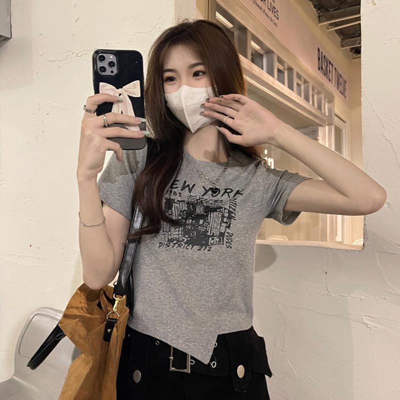 Дизайн в стиле Hot Girl, короткая футболка, лето, новинка, необычный и шикарный нишевый топ с коротким рукавом для женщин 2XL серый
Дизайн в стиле Hot Girl, короткая футболка, лето, новинка, необычный и шикарный нишевый топ с коротким рукавом для женщин 2XL серый