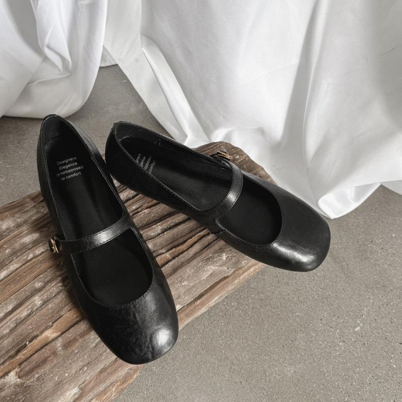 New women s casual single shoes leather non-slip beef tendon soft sole large size low-top shallow sheepskin women s shoes four seasons single shoes 40 чорний
New women s casual single shoes leather non-slip beef tendon soft sole large size low-top shallow sheepskin women s shoes four seasons single shoes 40 чорний