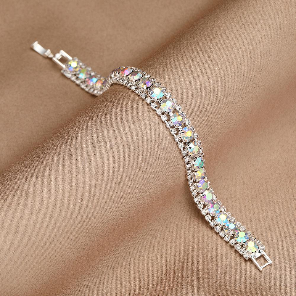 Высококачественный браслет из разноцветных хрустальных богемских страз для женщин
Высококачественный браслет из разноцветных хрустальных богемских страз для женщин