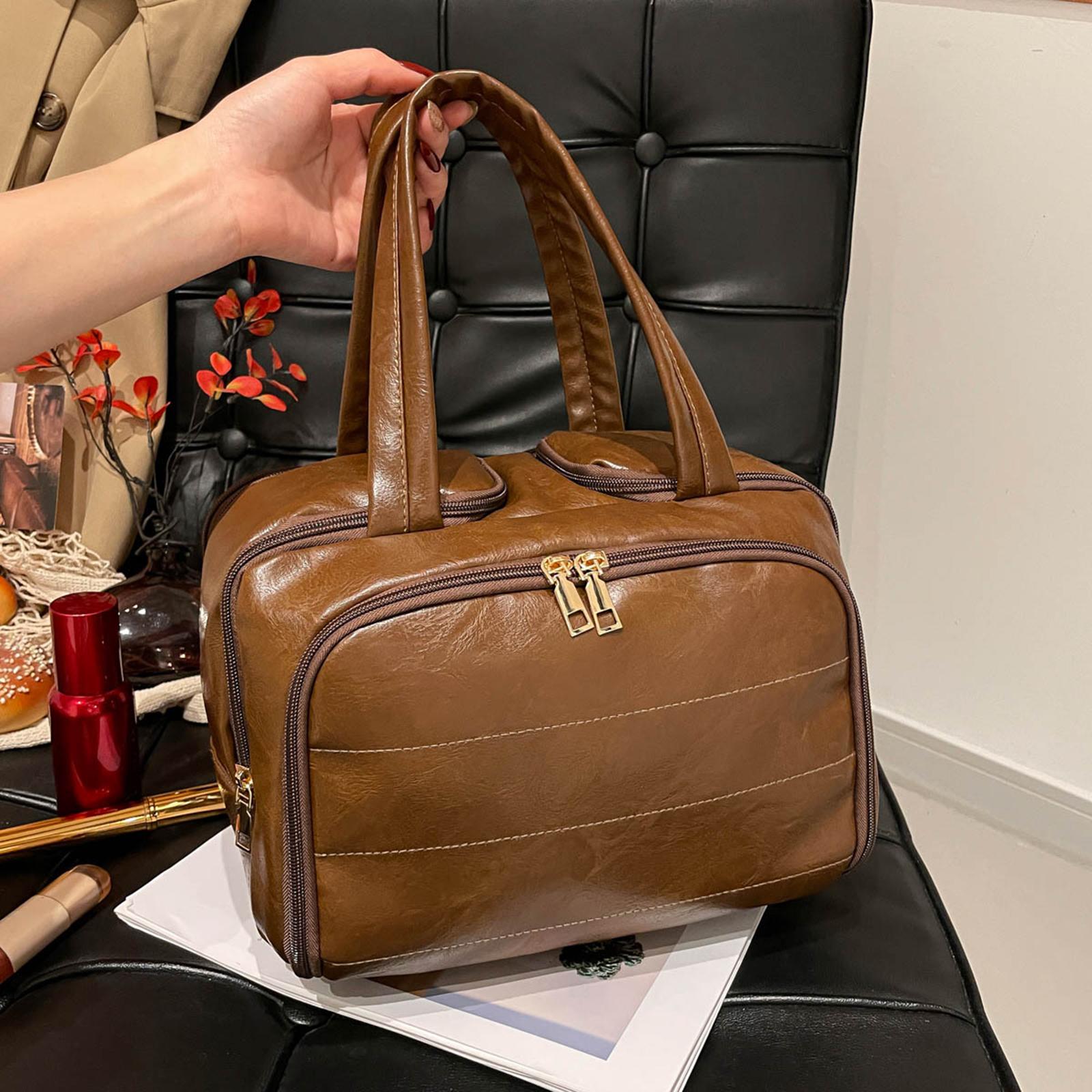 Portable Travel Cosmetic Bag PU Leather Toiletry Bag with Multiple Compartments Travel Essentials Gifts for Women Girls коричневий
Portable Travel Cosmetic Bag PU Leather Toiletry Bag with Multiple Compartments Travel Essentials Gifts for Women Girls коричневий