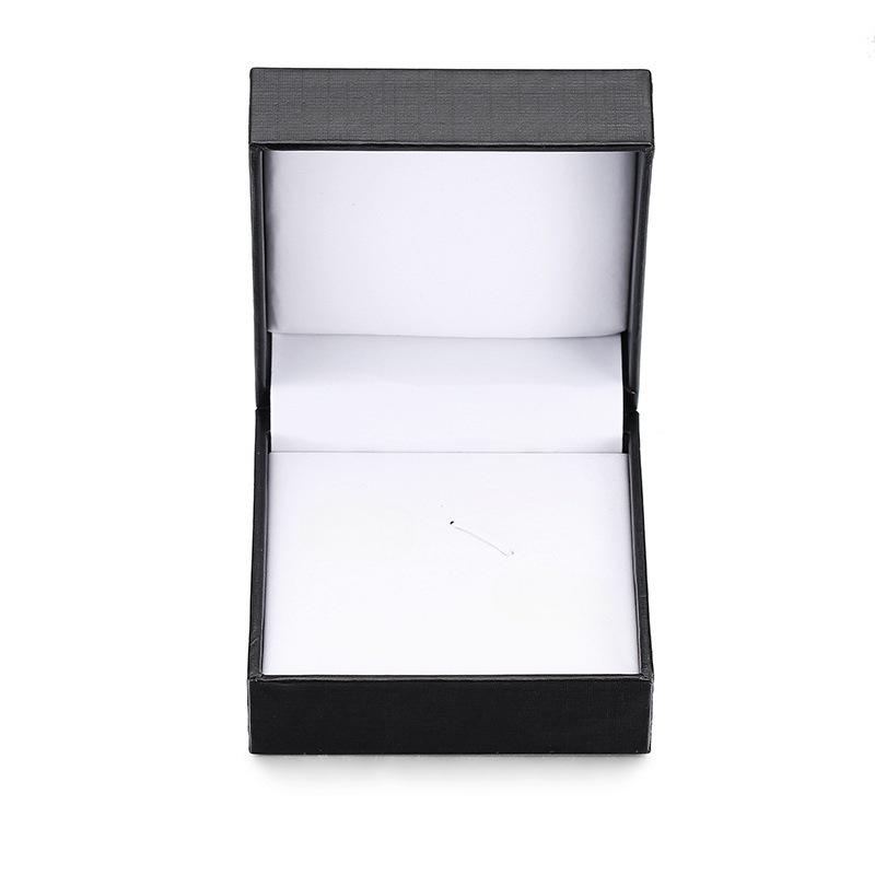 Three-Piece Square Cufflink and Tie Clip Gift Set 9.5*9.5
Three-Piece Square Cufflink and Tie Clip Gift Set 9.5*9.5