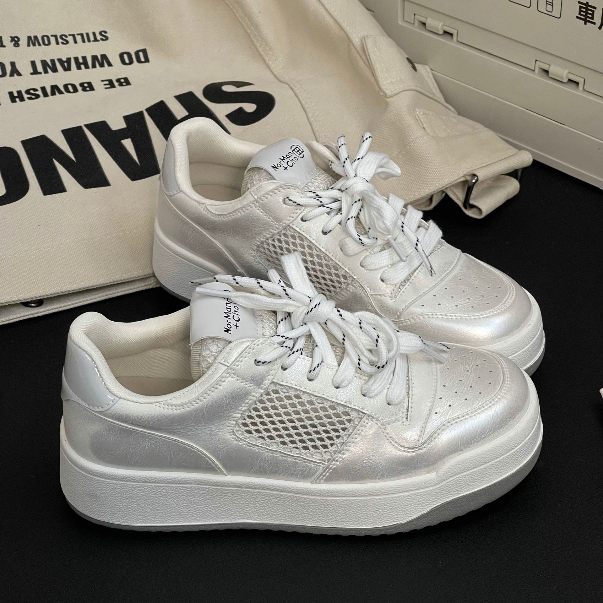 Casual board shoes women s new fashion versatile height-increasing breathable platform shoes white shoes women s mesh shoes 39
Casual board shoes women s new fashion versatile height-increasing breathable platform shoes white shoes women s mesh shoes 39