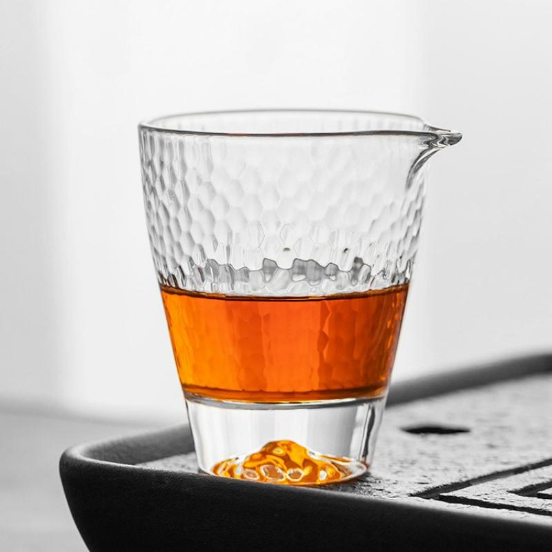Chinese Style Glass Tea Cup Household Thickened Transparent Heat Resistant Kung Fu Tea Set Chahai Drinkware Accessories 2025 New 165ML
Chinese Style Glass Tea Cup Household Thickened Transparent Heat Resistant Kung Fu Tea Set Chahai Drinkware Accessories 2025 New 165ML