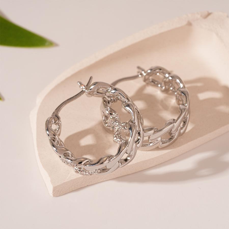 Exquisite Fashion Micro-inlay Zircon Geometric Hollowed-out Chain Hoop Earrings for Women Stainless Steel Daily Wear Jewelry
Exquisite Fashion Micro-inlay Zircon Geometric Hollowed-out Chain Hoop Earrings for Women Stainless Steel Daily Wear Jewelry