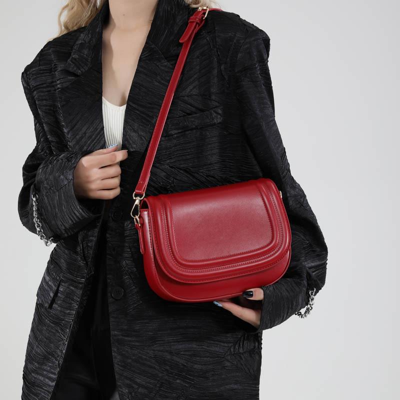 Women s Trendy Retro Saddle Crossbody Bag - Small, Versatile, Textured Shoulder Bag 2025 красный
Women s Trendy Retro Saddle Crossbody Bag - Small, Versatile, Textured Shoulder Bag 2025 красный